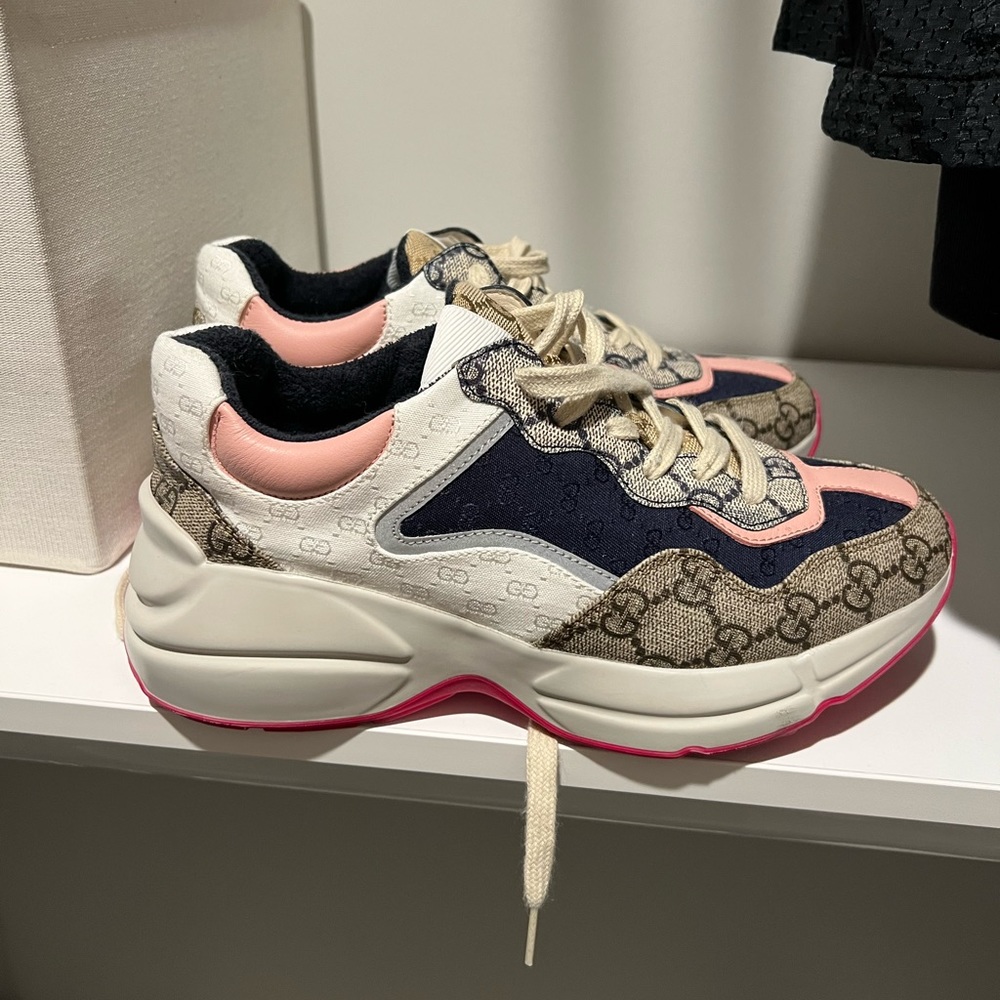 Gucci rhyton shoes